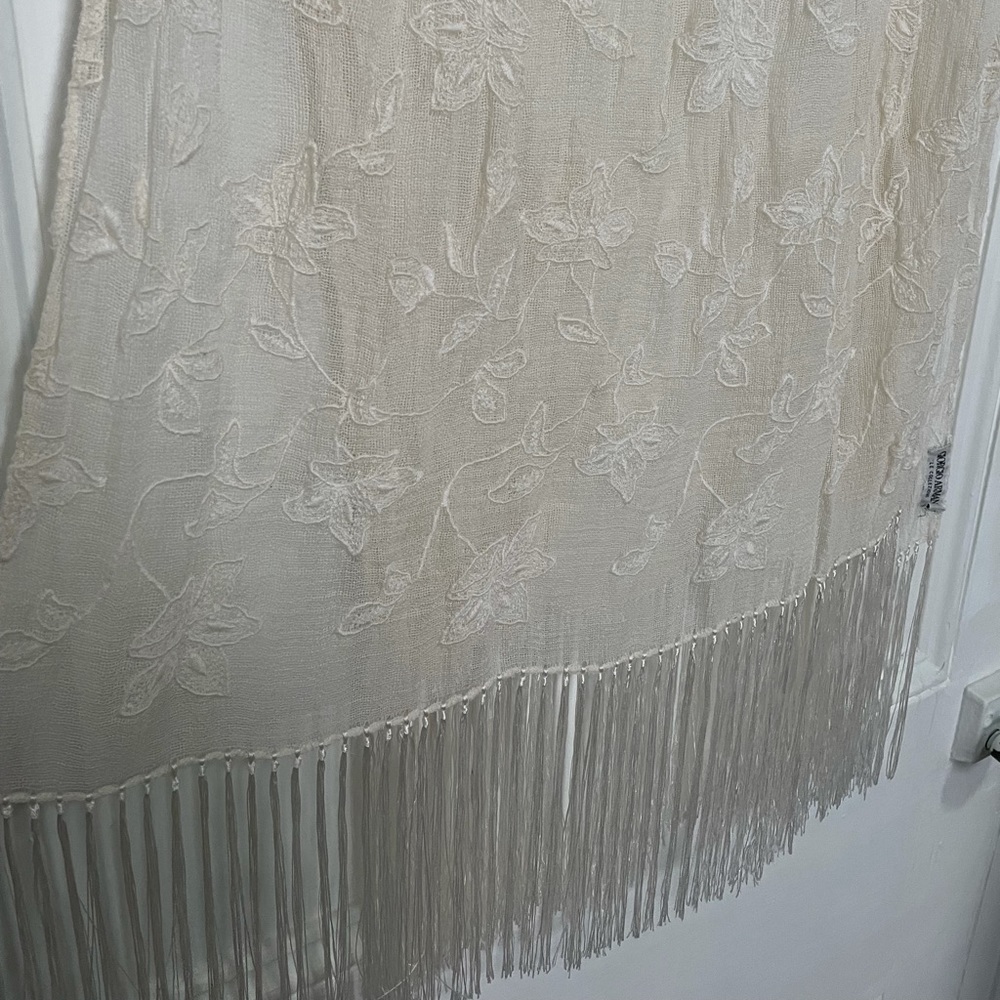 Stunning vintage Giorgio Armani Le Collezioni silk scarf